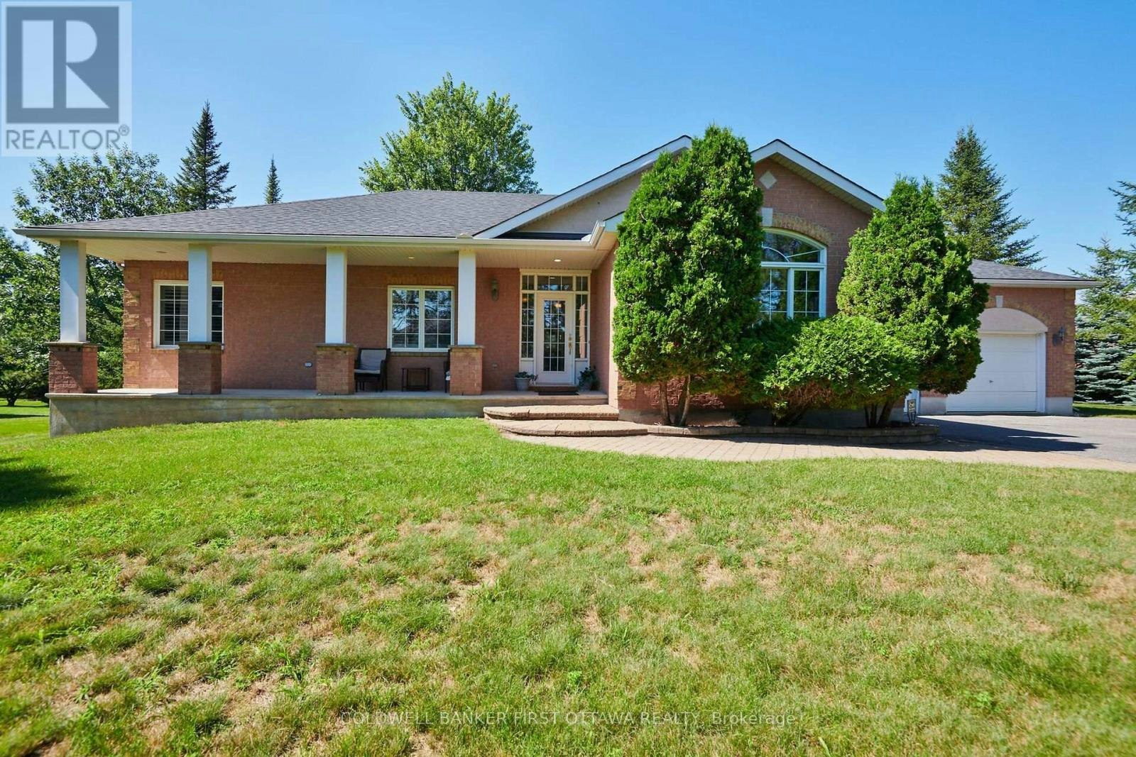 6983 Lakes Park Drive, Ottawa, ON, K4P 1M6