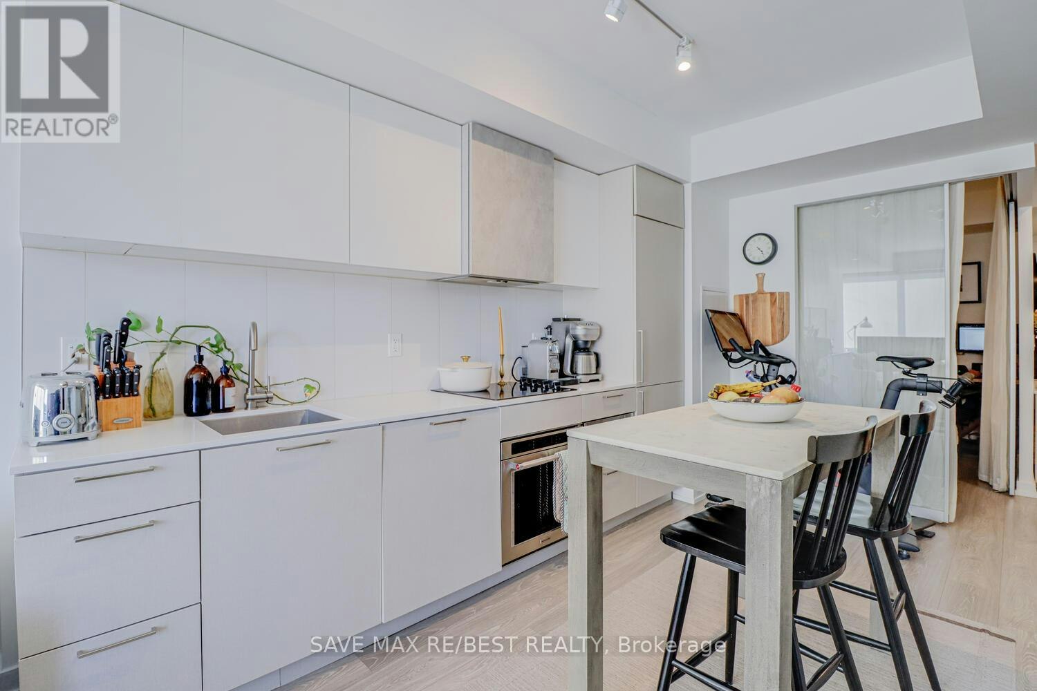 2810-19 Western Battery Road, Toronto, ON, M6K 0E3 - 10