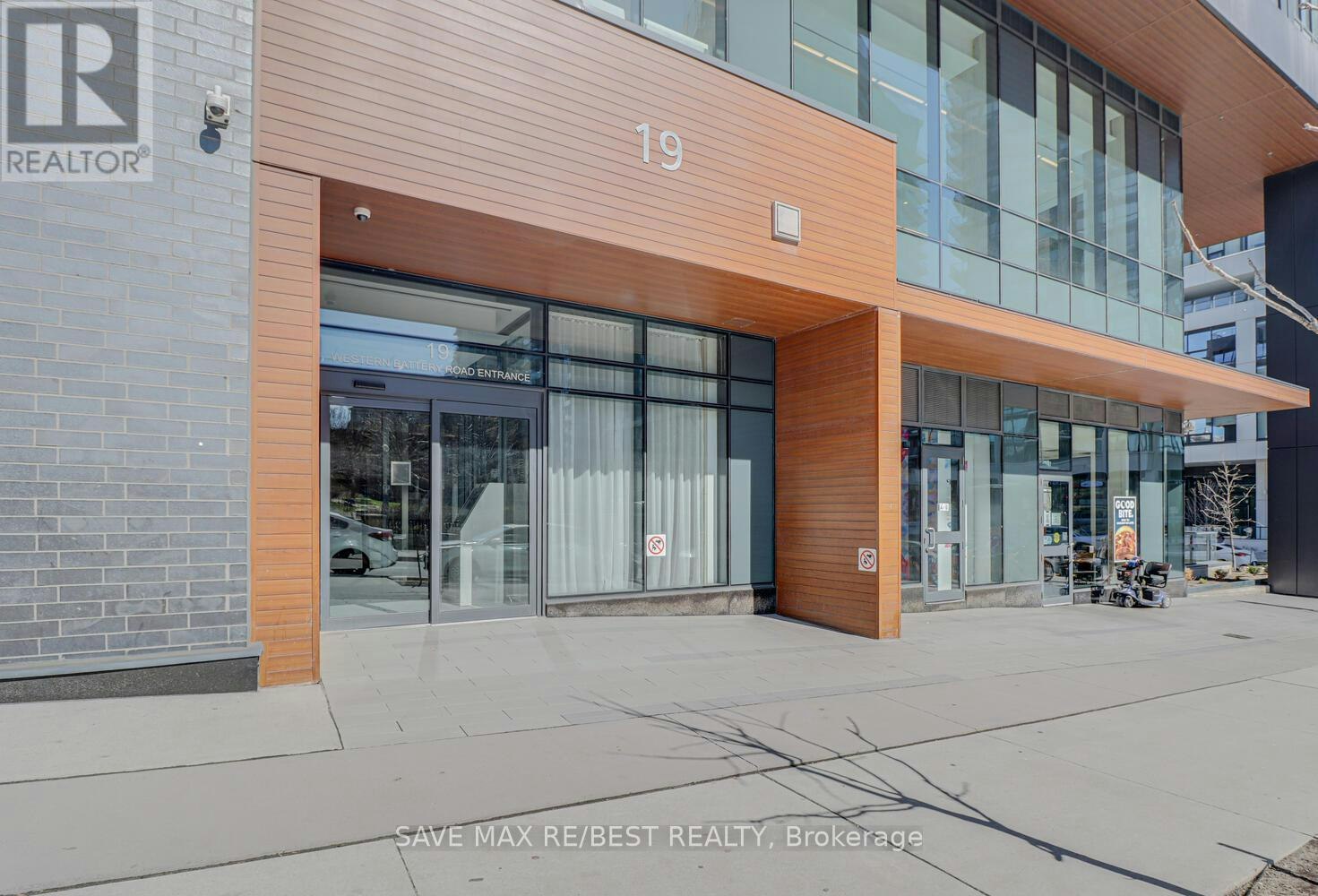 2810-19 Western Battery Road, Toronto, ON, M6K 0E3 - 2