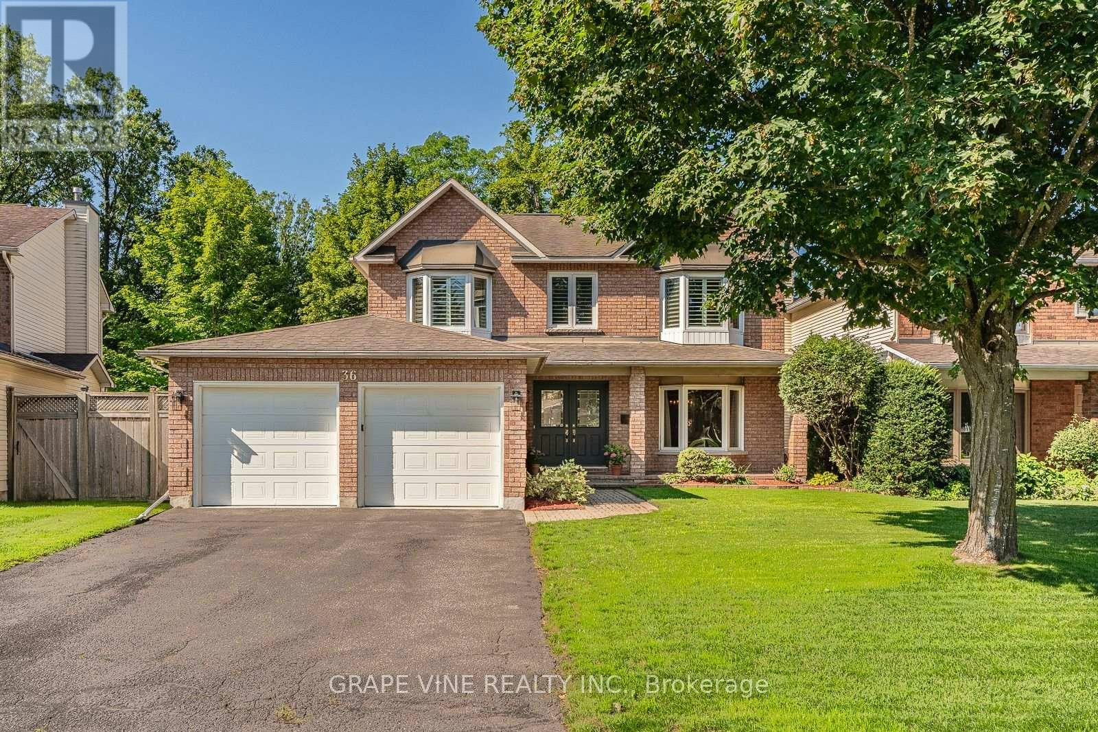 36 Baslaw Drive, Ottawa, ON, K1G 5J9