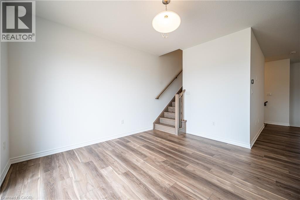 319 Rosenberg Way, Kitchener, ON, N2E 3Y2 - 10