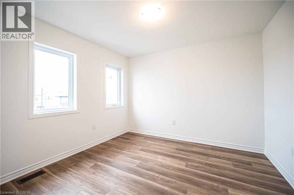 319 Rosenberg Way, Kitchener, ON, N2E 3Y2 - 19
