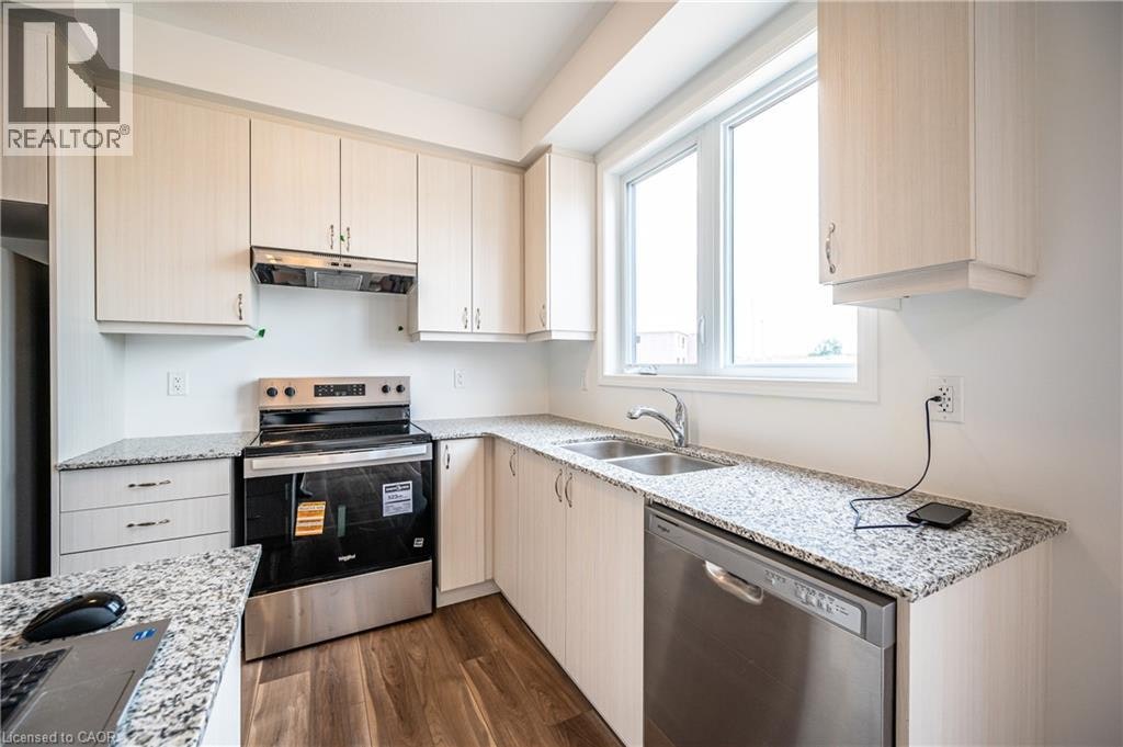 319 Rosenberg Way, Kitchener, ON, N2E 3Y2 - 13