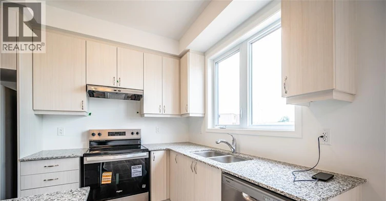 319 Rosenberg Way, Kitchener, ON, N2E 3Y2 - 13