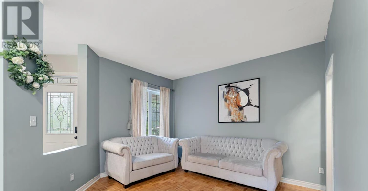 35 Weldon Street, Whitby, ON, L1R 2T5 - 5