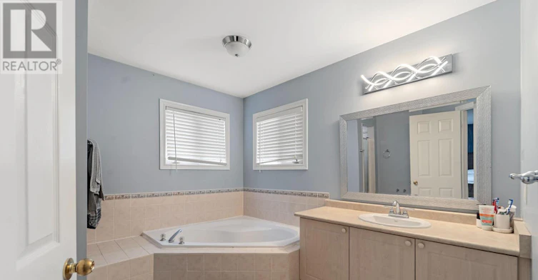 35 Weldon Street, Whitby, ON, L1R 2T5 - 25