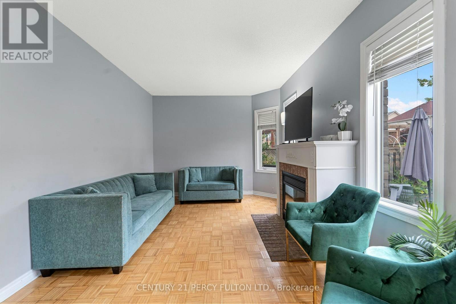 35 Weldon Street, Whitby, ON, L1R 2T5 - 7