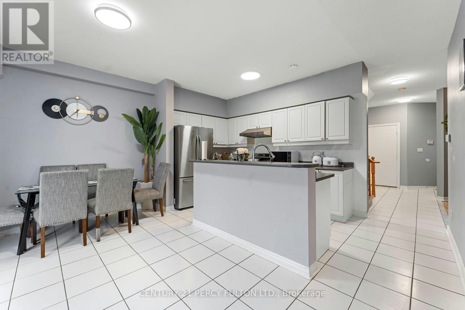 35 Weldon Street, Whitby, ON, L1R 2T5 - 9
