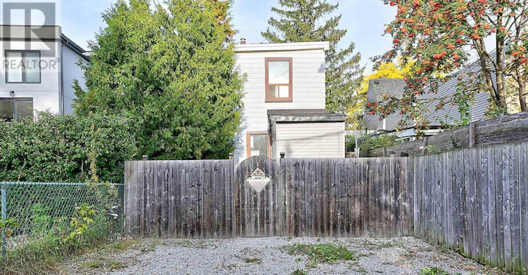 UPPER-36 Gough Avenue, Toronto, ON, M4K 3N7 - 18