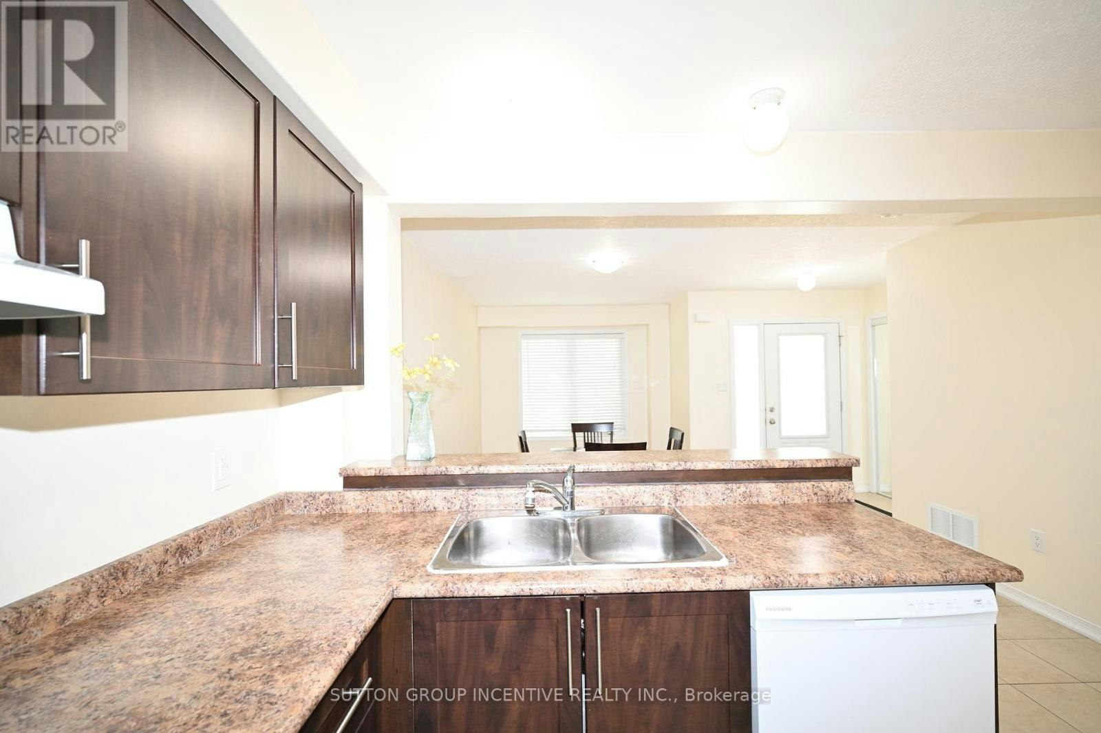 29-90 Sovereign's Gate, Barrie, ON, L4N 0Y9 - 16