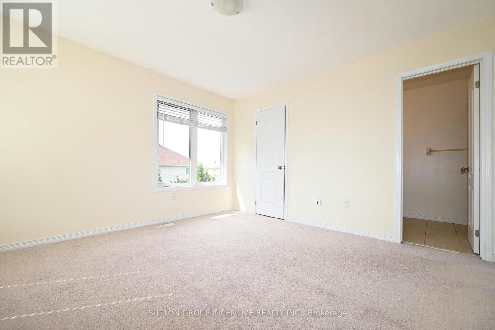 29-90 Sovereign's Gate, Barrie, ON, L4N 0Y9 - 23