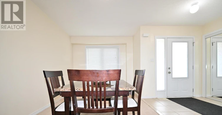 29-90 Sovereign's Gate, Barrie, ON, L4N 0Y9 - 4