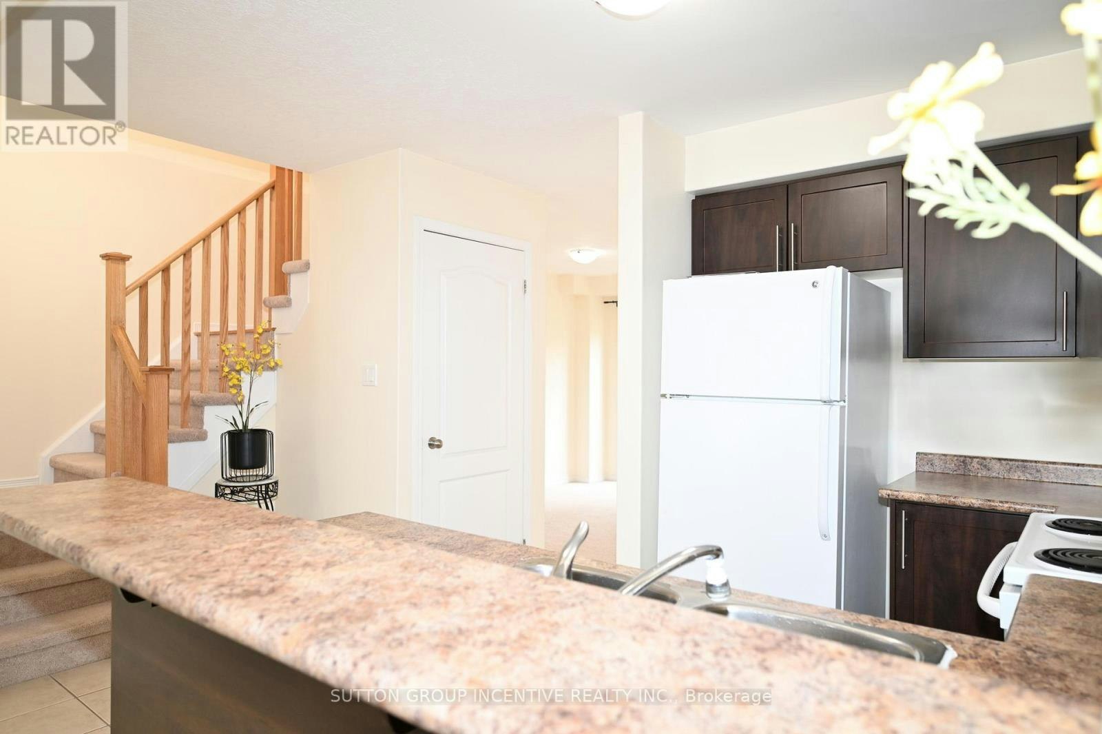 29-90 Sovereign's Gate, Barrie, ON, L4N 0Y9 - 12
