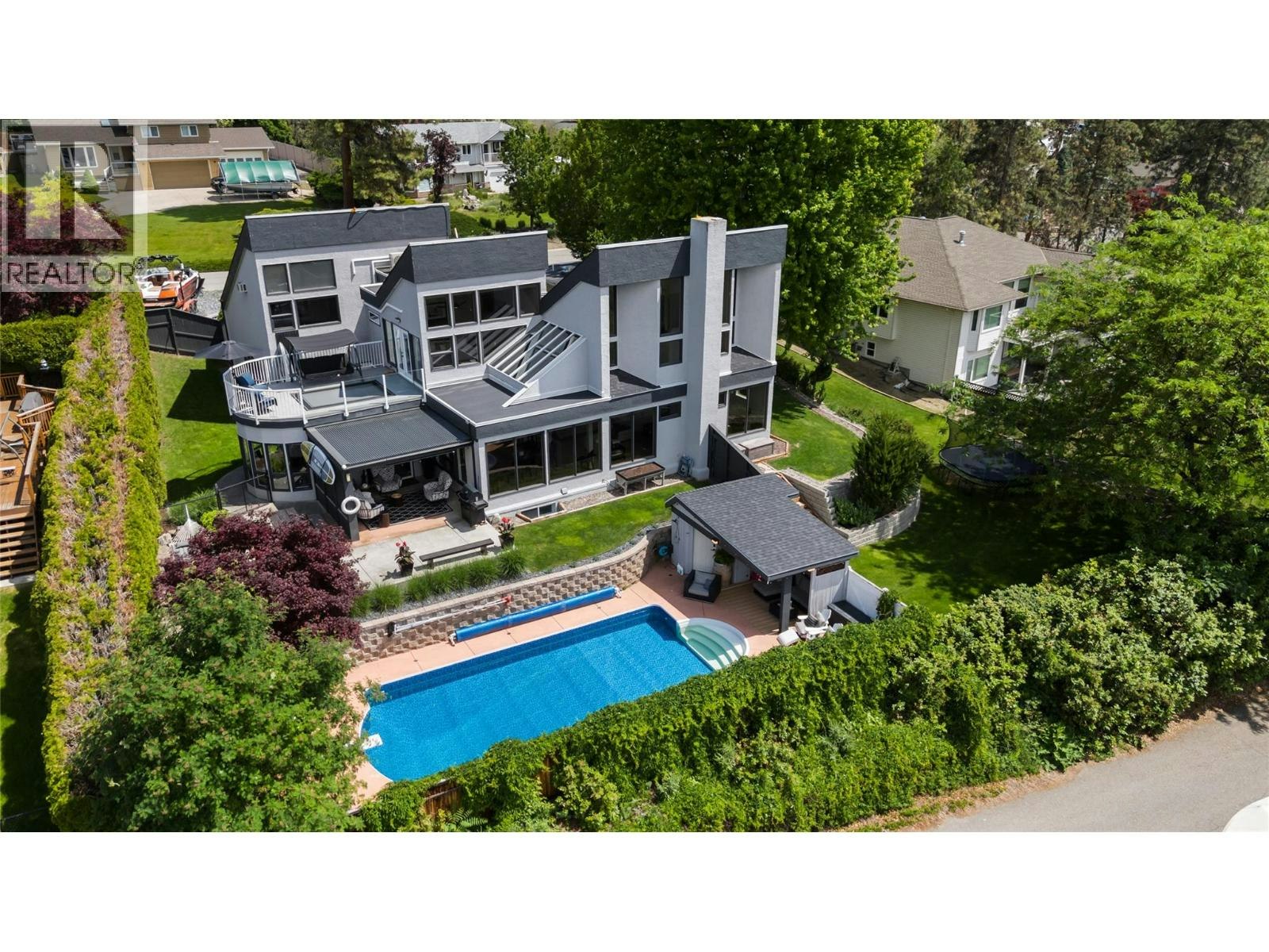 2060 Bennett Road, Kelowna, BC, V1V 2C1