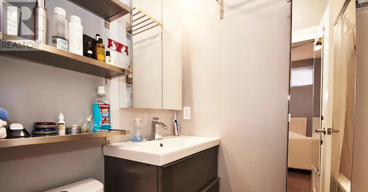 B-82 Third Avenue, Ottawa, ON, K1S 2J8 - 11