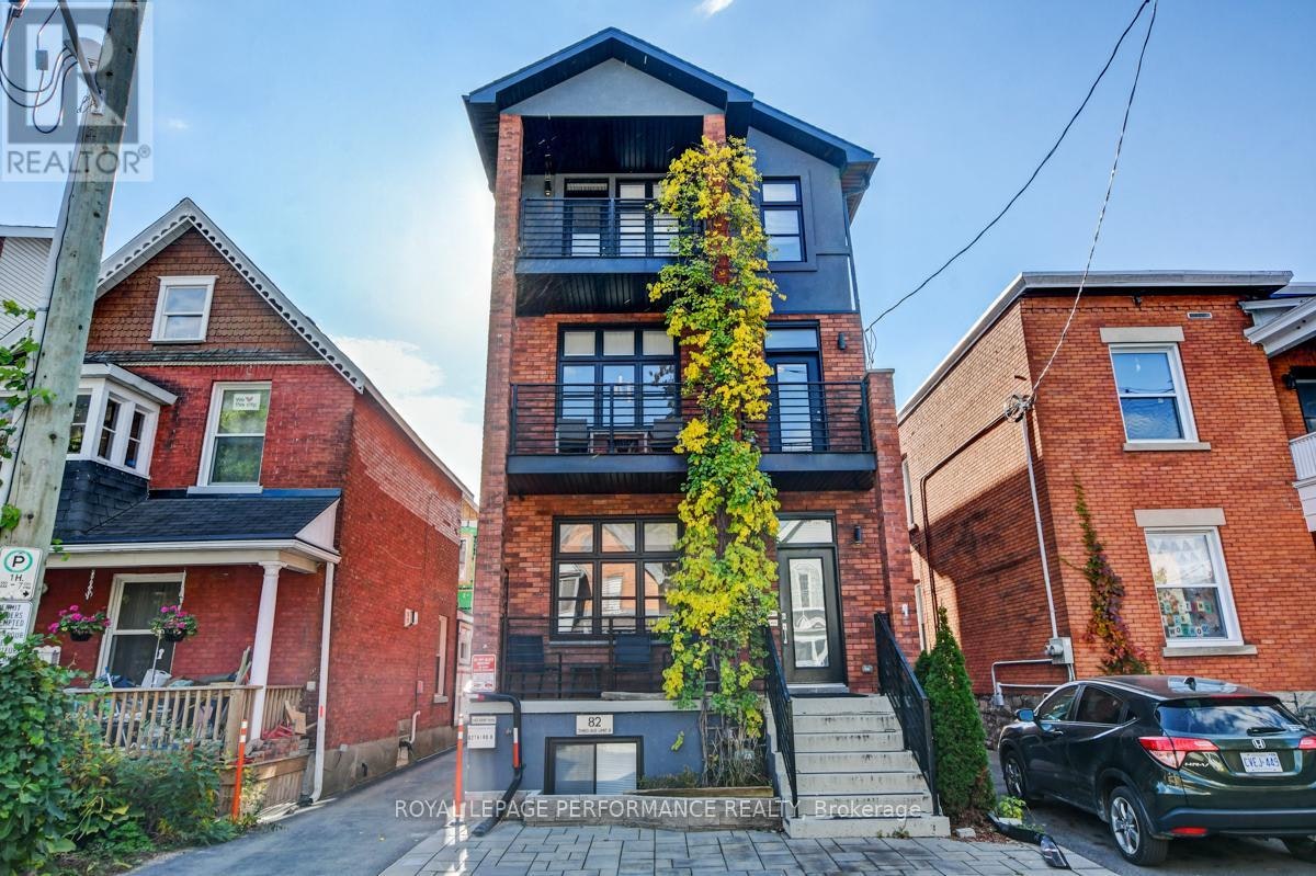B-82 Third Avenue, Ottawa, ON, K1S 2J8