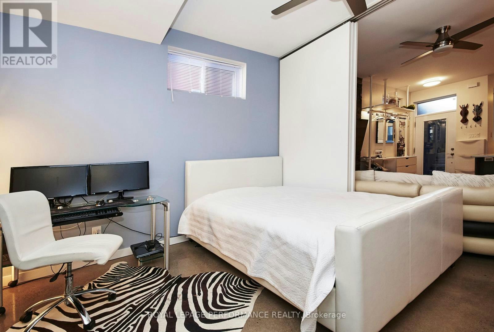 B-82 Third Avenue, Ottawa, ON, K1S 2J8 - 8