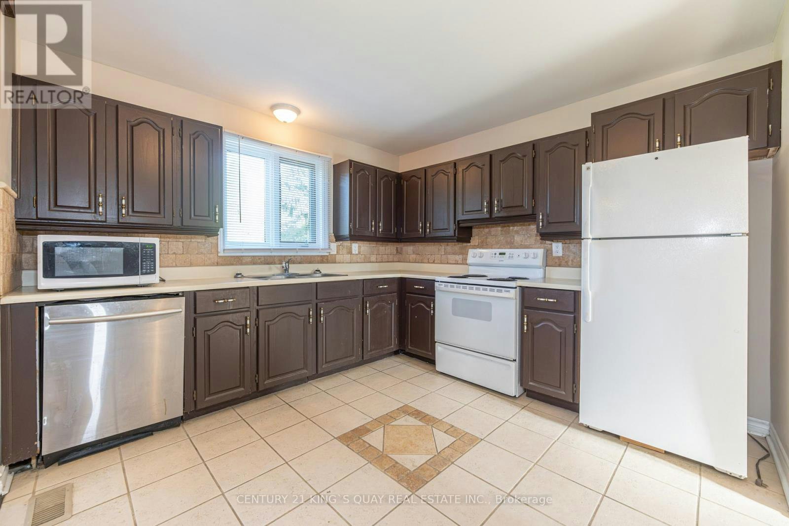 14 Pyne Hills Court, New Tecumseth, ON, L0G 1W0 - 8