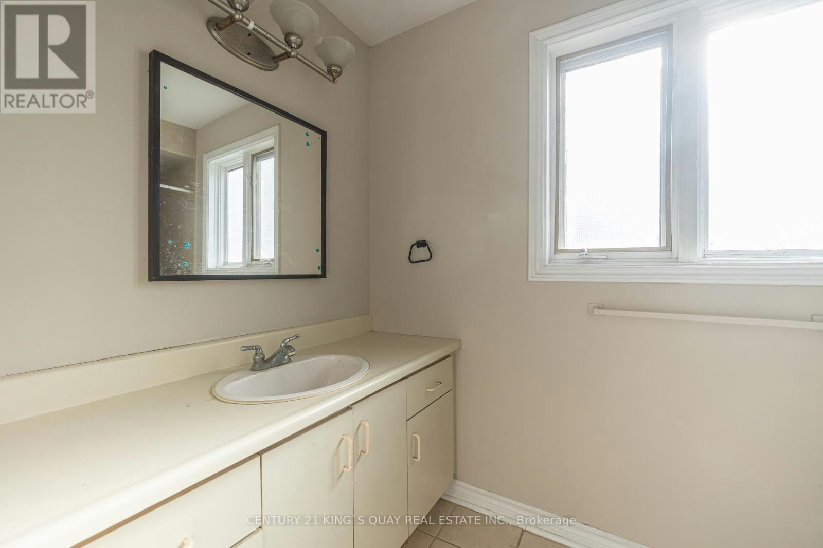 14 Pyne Hills Court, New Tecumseth, ON, L0G 1W0 - 15