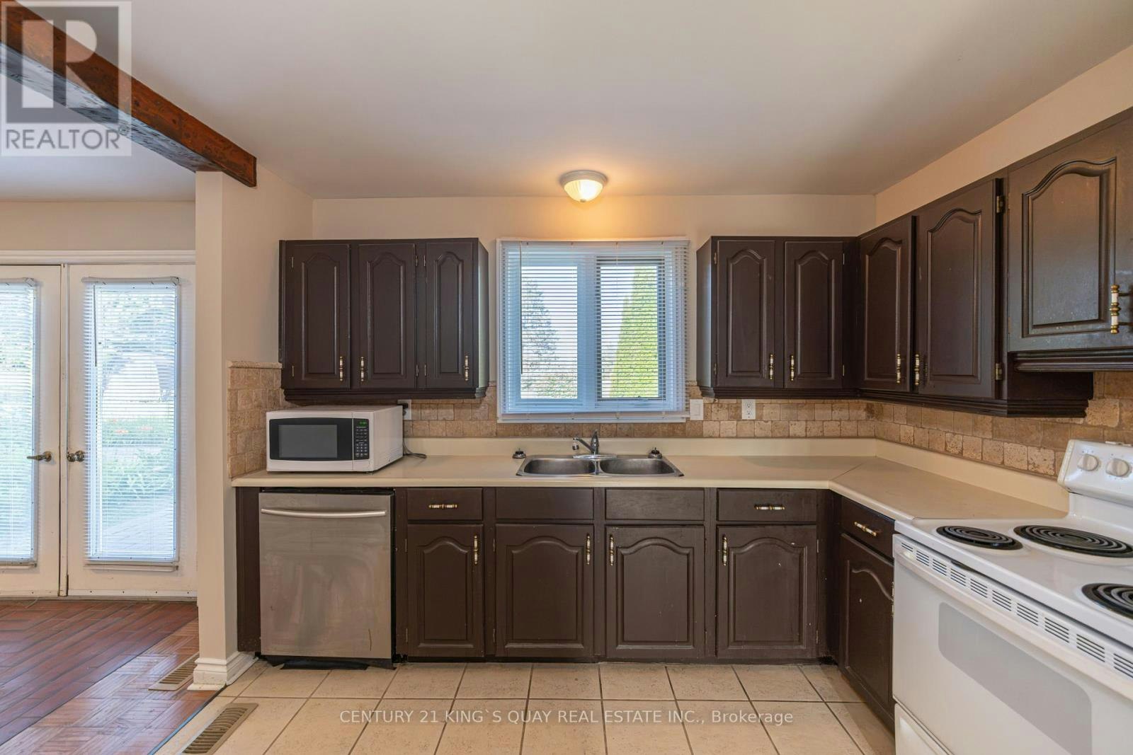 14 Pyne Hills Court, New Tecumseth, ON, L0G 1W0 - 10