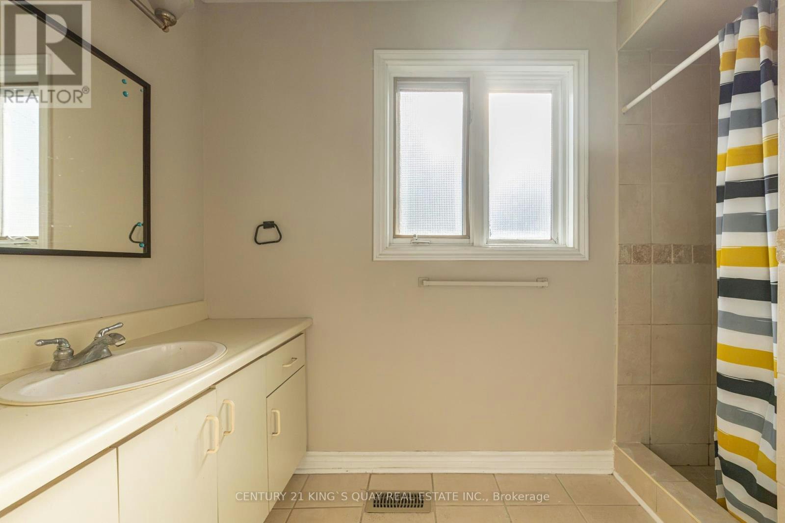 14 Pyne Hills Court, New Tecumseth, ON, L0G 1W0 - 13
