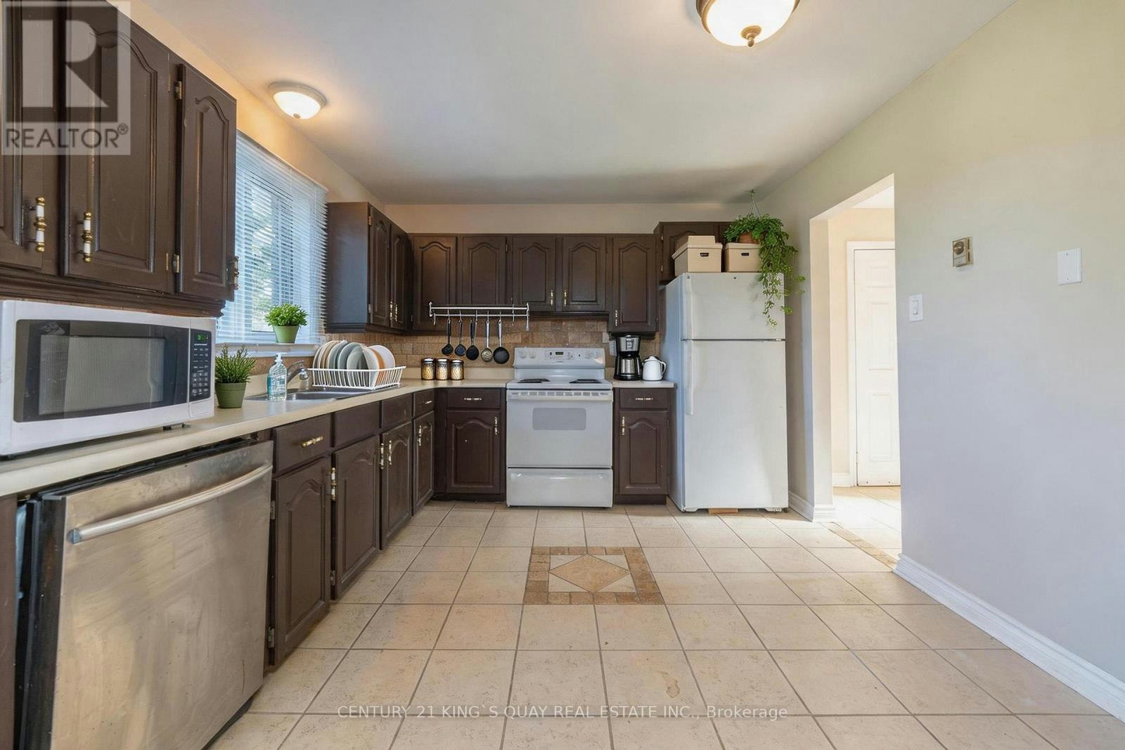 14 Pyne Hills Court, New Tecumseth, ON, L0G 1W0 - 25