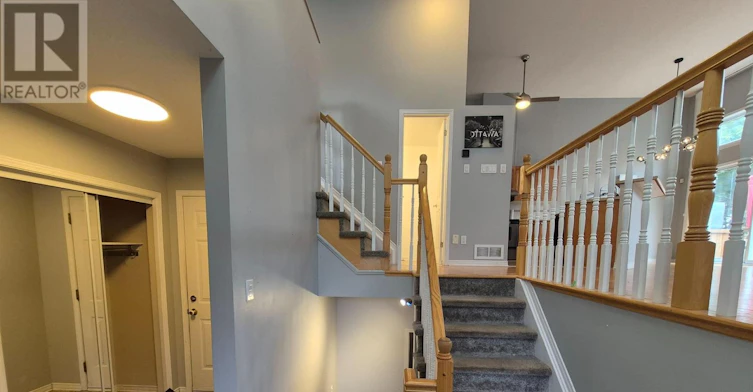 2 Maple Park Private, Ottawa, ON, K1T 4A6 - 4