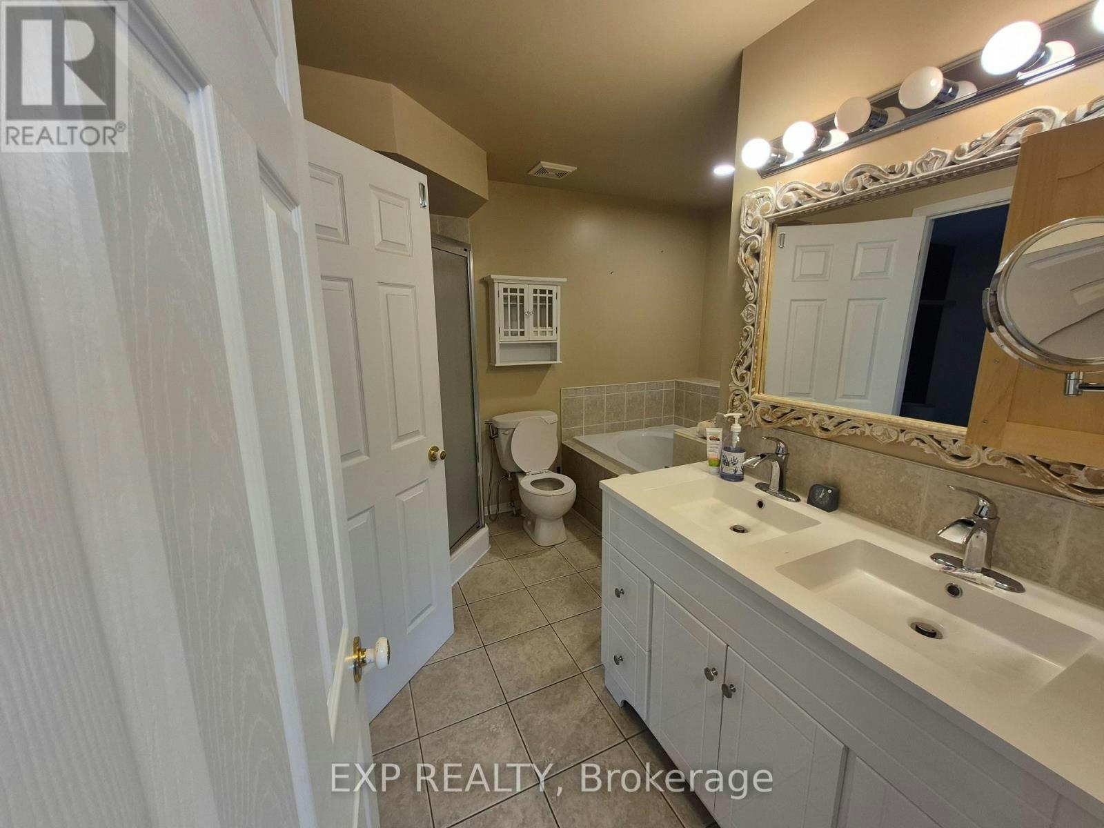 2 Maple Park Private, Ottawa, ON, K1T 4A6 - 13