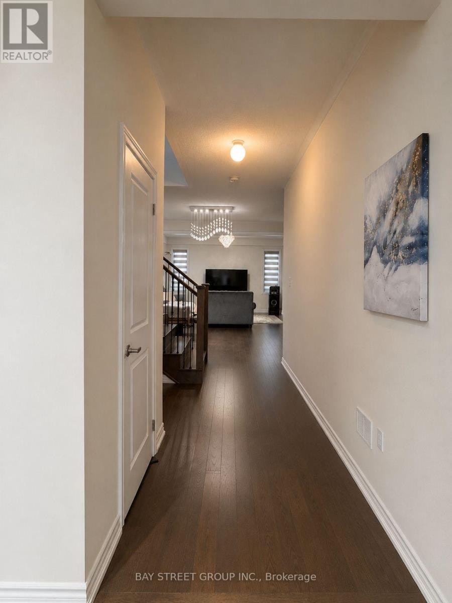 UPPER FLOOR-163 Terry Fox Drive Road, Barrie, ON, L9J 0L7 - 2