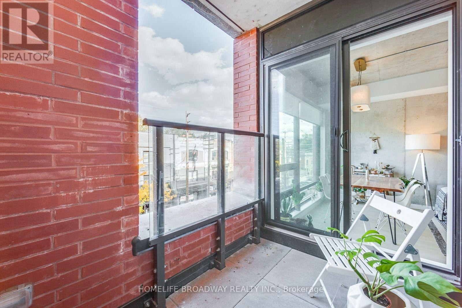 313-246 Logan Avenue, Toronto, ON, M4M 0E9 - 9