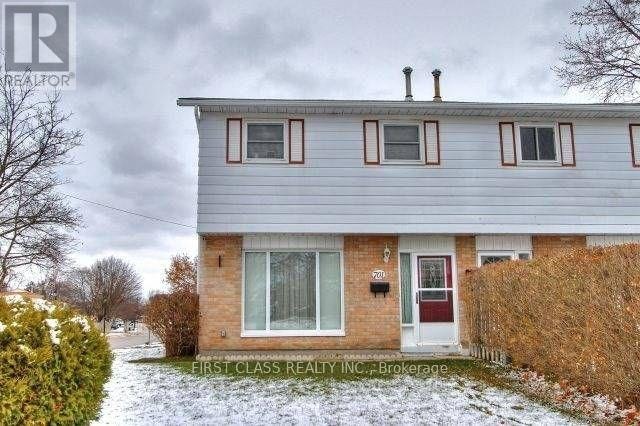 701 Leeder Court, Newmarket, ON, L3Y 5A8 - 14
