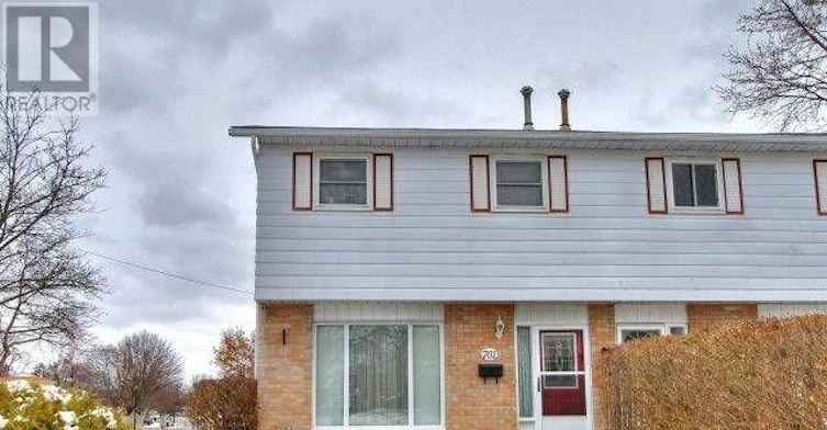 701 Leeder Court, Newmarket, ON, L3Y 5A8 - 14