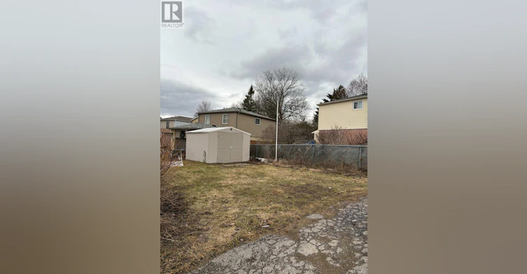 701 Leeder Court, Newmarket, ON, L3Y 5A8 - 11