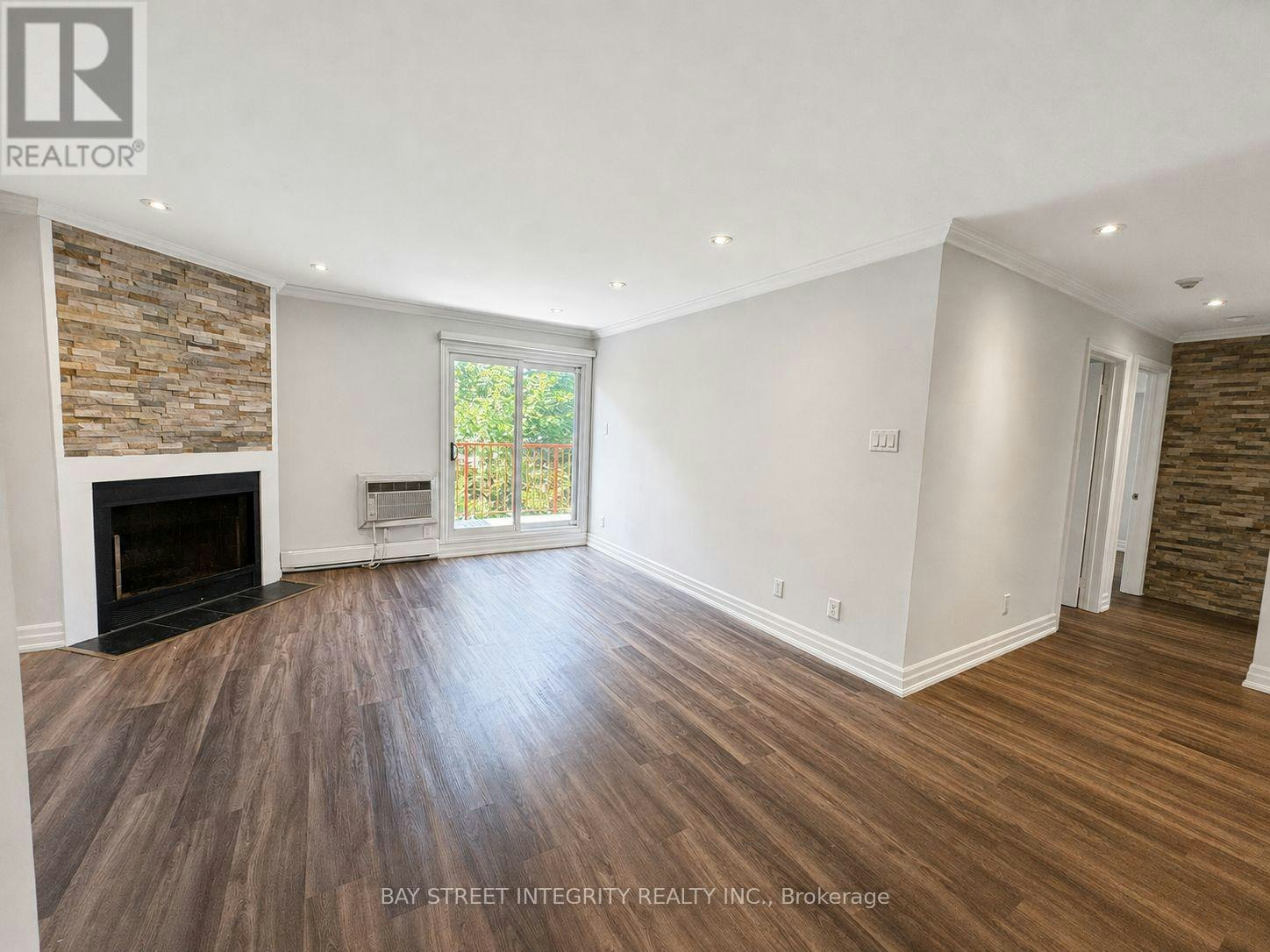 234-1498 Pilgrims Way, Oakville, ON, L6M 3G9 - 2