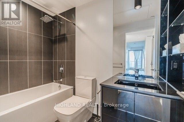 1404-70 Temperance Street, Toronto, ON, M5H 4E8 - 7