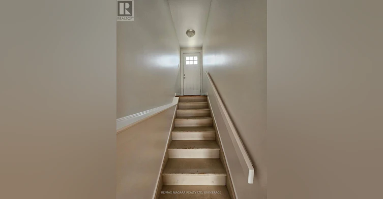 220 Erie St Street, Port Colborne, ON, L3K 0A6 - 7