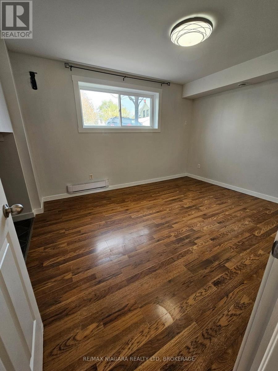 220 Erie St Street, Port Colborne, ON, L3K 0A6 - 4