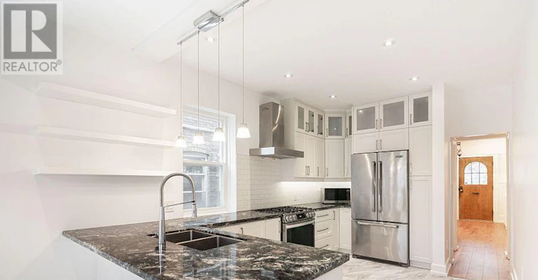 56 Oakwood Avenue, Toronto, ON, M6H 2V6 - 6