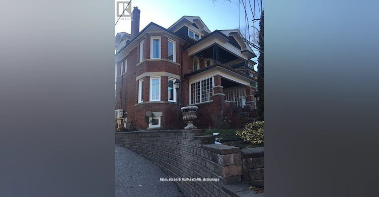 56 Oakwood Avenue, Toronto, ON, M6H 2V6 - 32