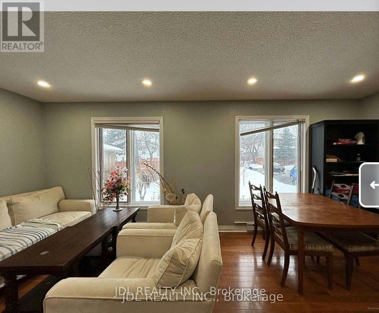 A MAIN-110 Robinson St Street, Markham, ON, L3P 1P1 - 2