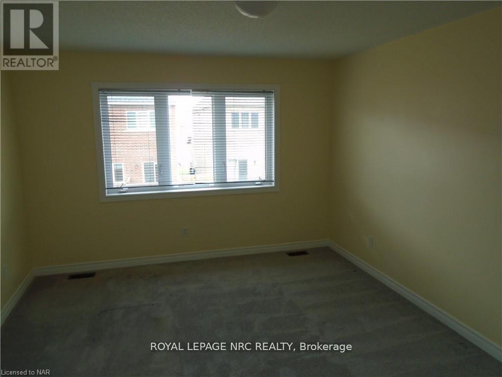 37 Sparkle Drive, Thorold, ON, L2V 0H2 - 11
