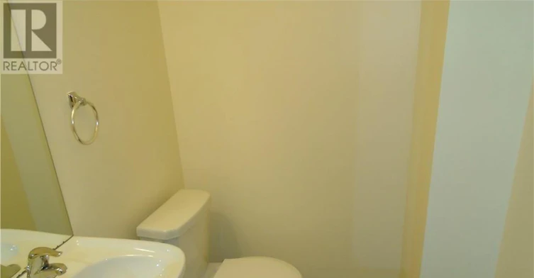 37 Sparkle Drive, Thorold, ON, L2V 0H2 - 4