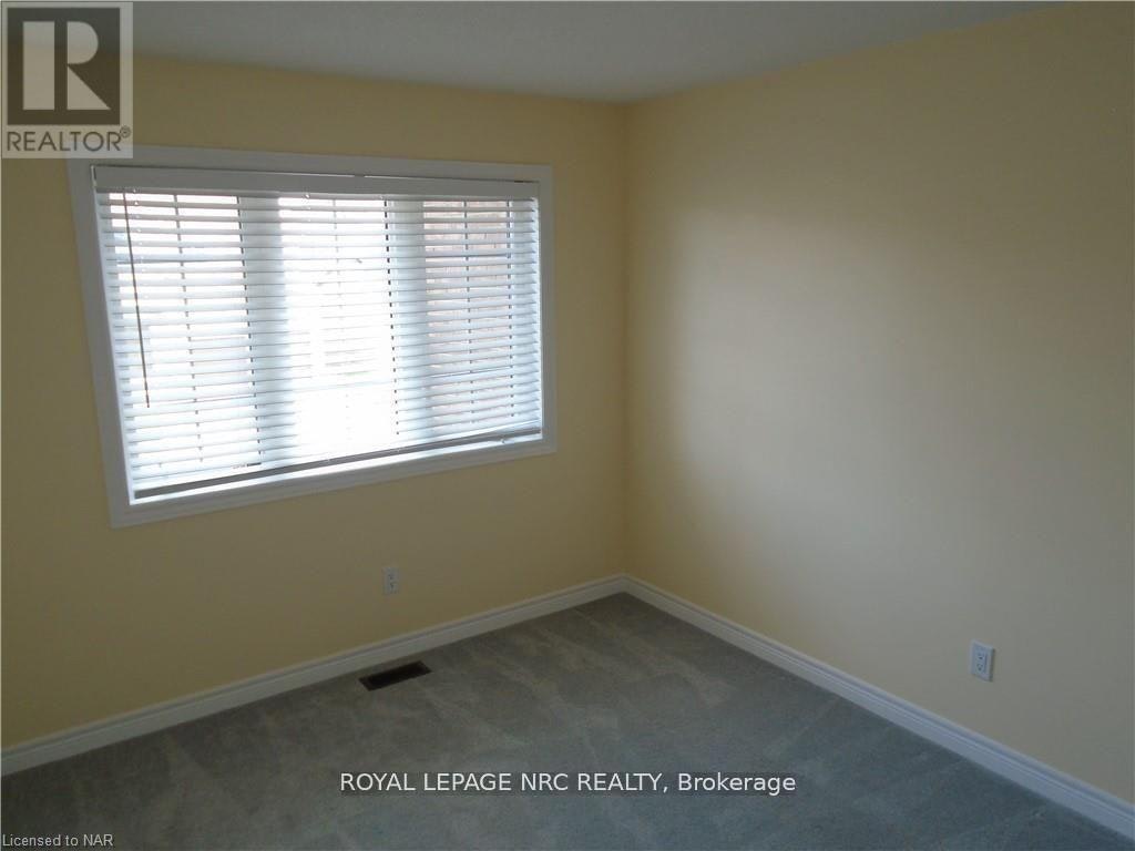 37 Sparkle Drive, Thorold, ON, L2V 0H2 - 10