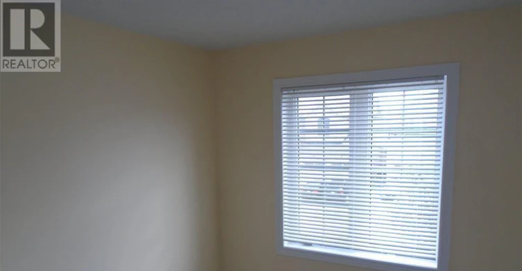 37 Sparkle Drive, Thorold, ON, L2V 0H2 - 9