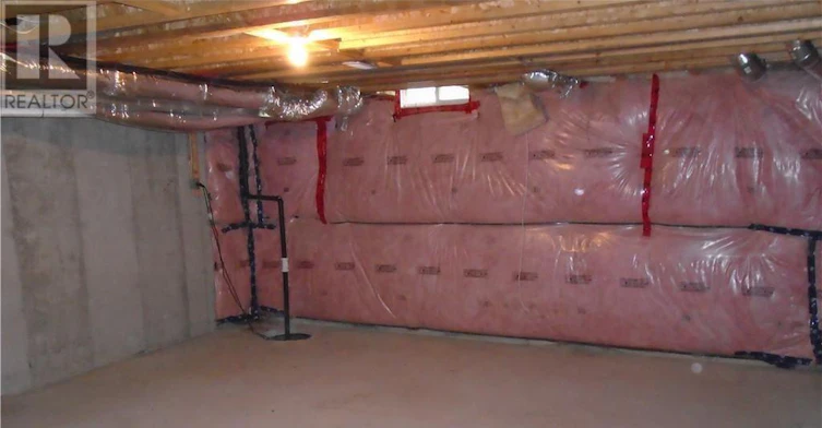 37 Sparkle Drive, Thorold, ON, L2V 0H2 - 17