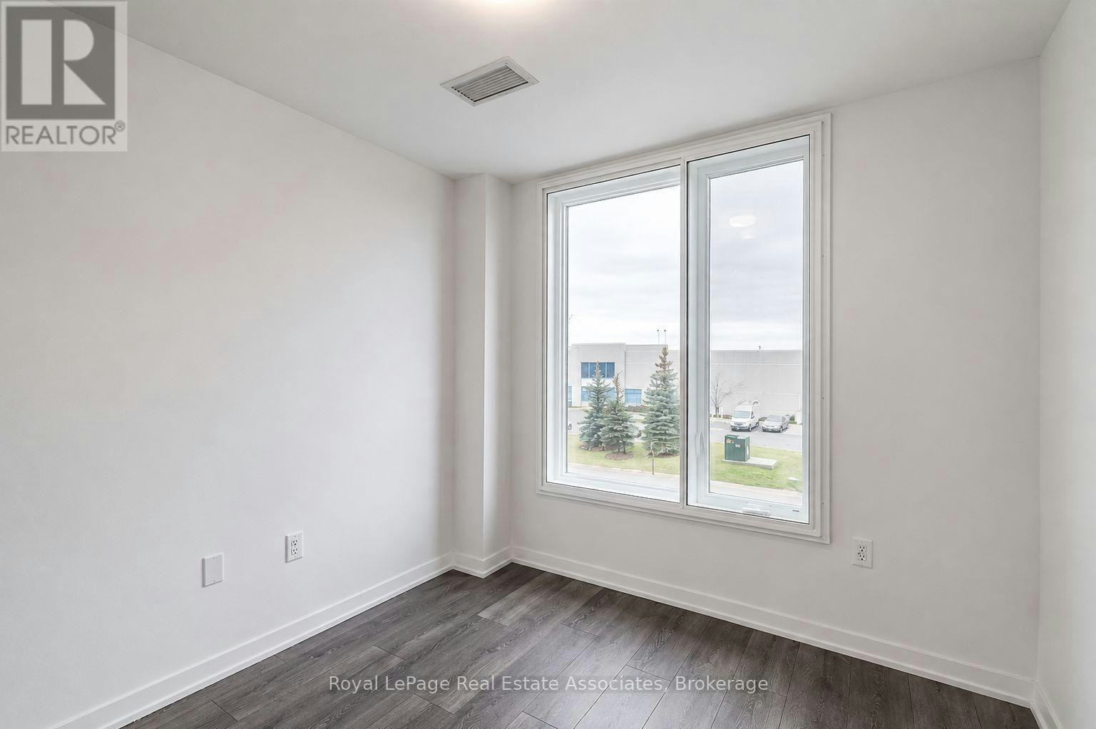 312-3401 Ridgeway Drive, Mississauga, ON, L5L 0B9 - 5