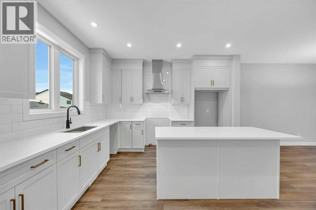 10 Versant Path SW, Calgary, AB, T2Y 0Z5