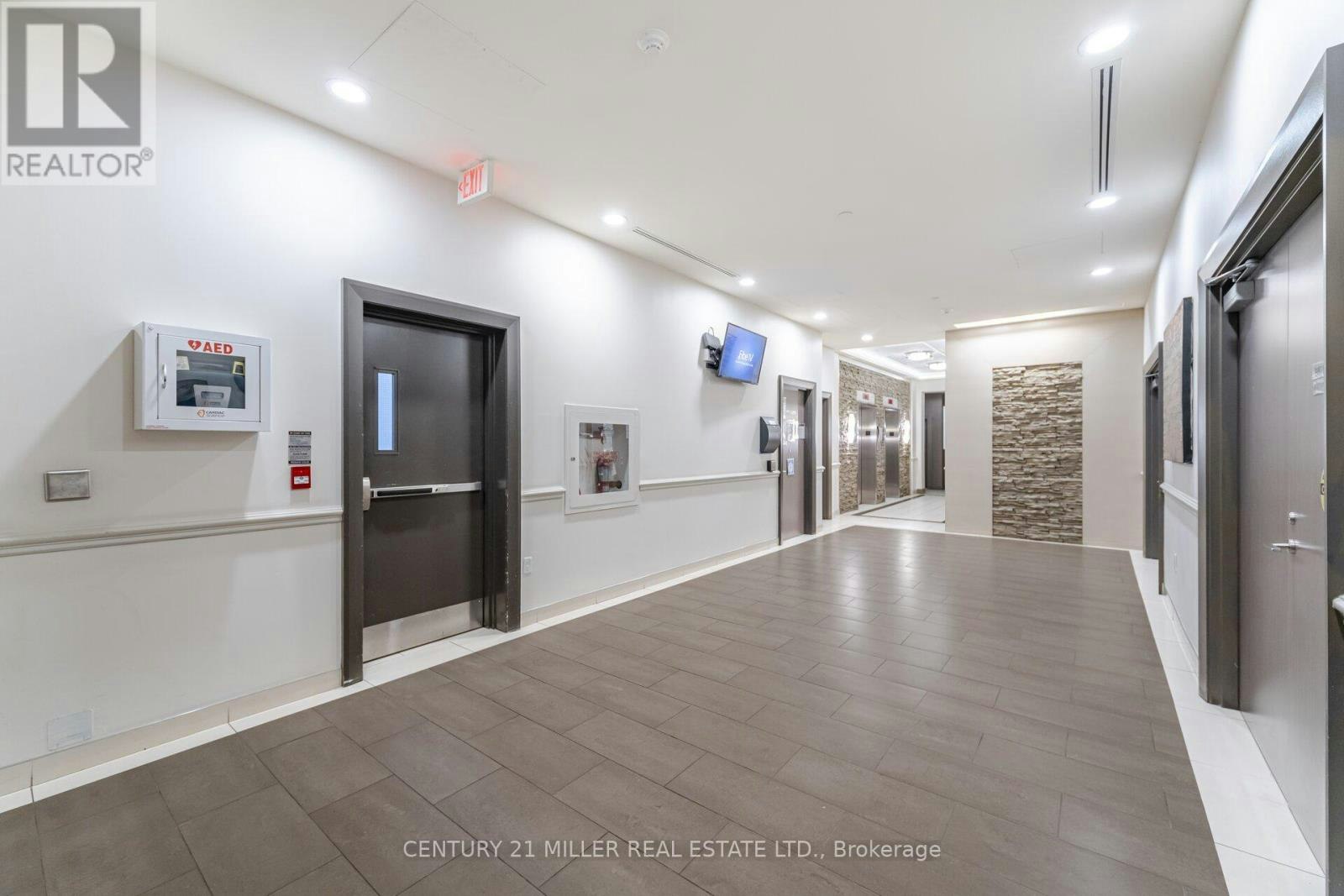 PH08-35 Saranac Boulevard, Toronto, ON, M6A 2G4 - 8