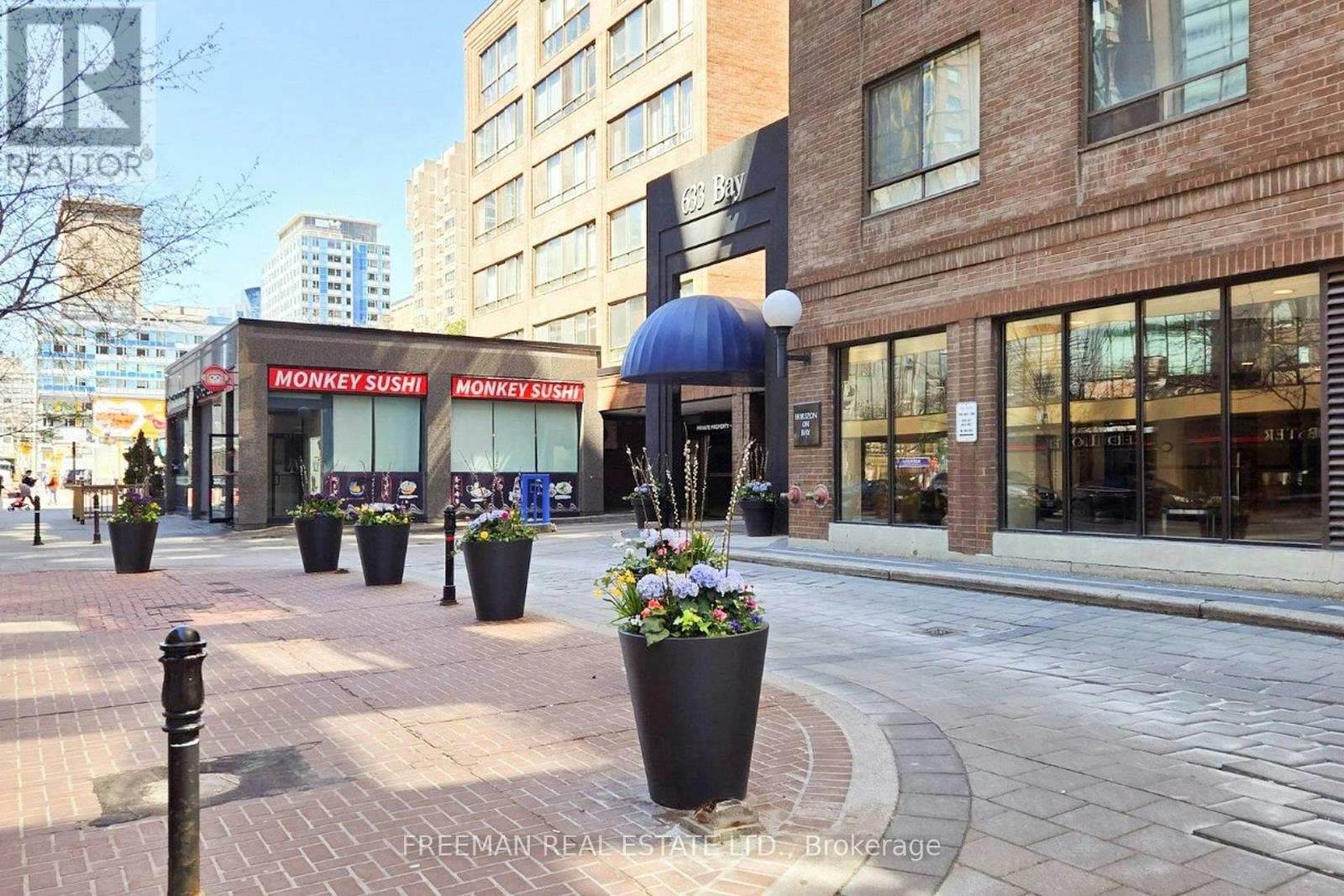 1021-633 Bay Street, Toronto, ON, M5G 2G4