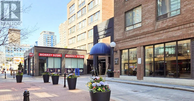 1021-633 Bay Street, Toronto, ON, M5G 2G4